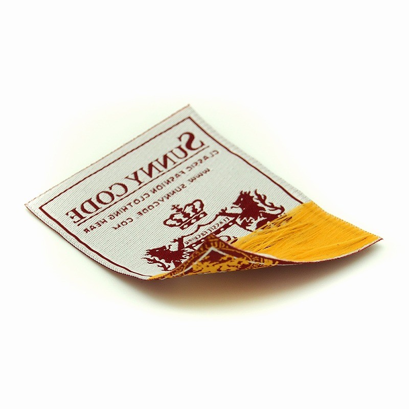 服裝織嘜布標(biāo)直接接觸人體有傷害嗎？